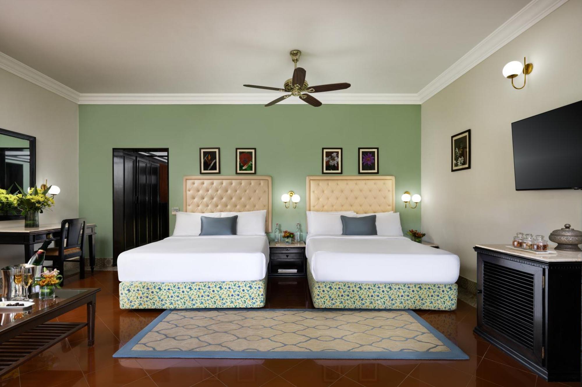 Gateway Hotel 4*