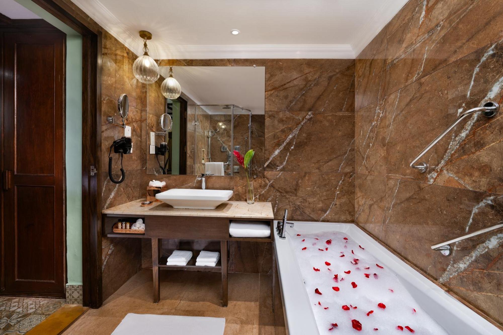 Hotel Gateway 4*